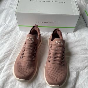 APL Women's TechLoom Breeze Beachwood / Creme Sneakers NEW!